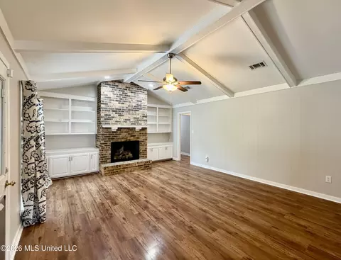 Living - 1206 Dartmoor Dr, Clinton, MS 39056 photo 3 of 7