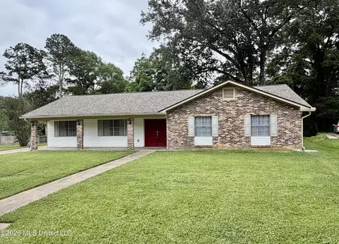 Exterior - 1206 Dartmoor Dr, Clinton, MS 39056 photo 8 of 16