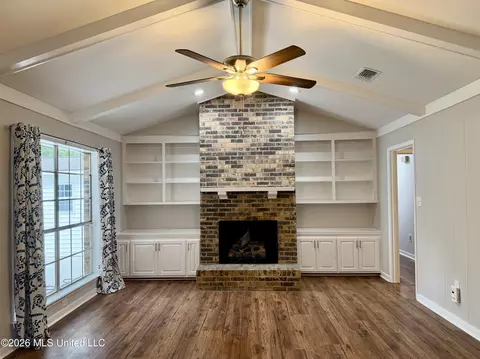 Living - 1206 Dartmoor Dr, Clinton, MS 39056 photo 1 of 7