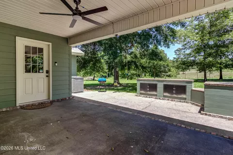 Exterior - 17242 E Spring Lake Dr, Vancleave, MS 39565 photo 8 of 17