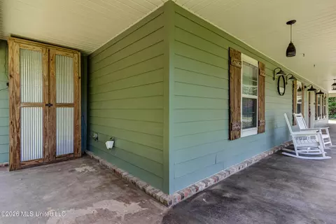 Exterior - 17242 E Spring Lake Dr, Vancleave, MS 39565 photo 5 of 17