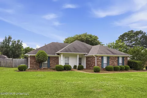 Exterior - 723 Trip Dr, Brandon, MS 39042 photo 2 of 5