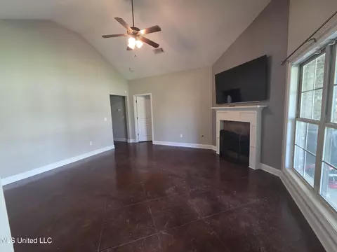 Living - 305 Flagstone Dr, Brandon, MS 39042 photo 2 of 2