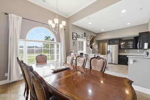 Dining - 5353 Keating Dr, Olive Branch, MS 38654 photo 1 of 2