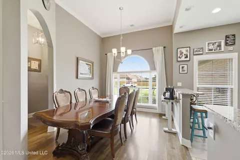Dining - 5353 Keating Dr, Olive Branch, MS 38654 photo 2 of 2