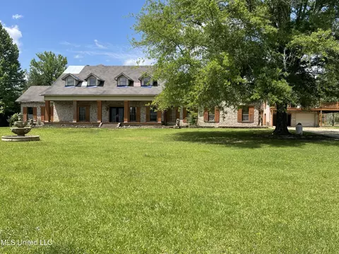 3440 Kickapoo Rd, Jackson, MS 39209