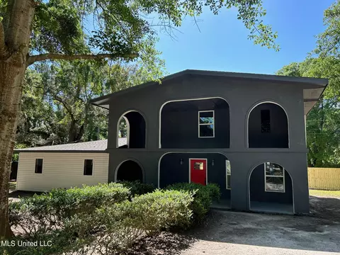 757 Highland Dr, Biloxi, MS 39532