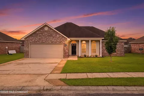 3108 Sydney St, Ocean Springs, MS 39564