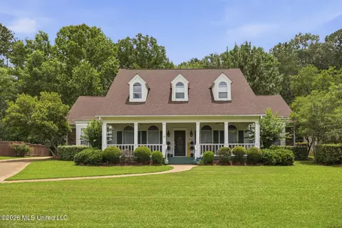 443 Woodlands Cir, Brandon, MS 39047