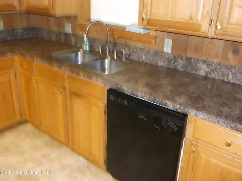 Kitchen - 1090 Moak Rd, Summit, MS 39666 photo 3 of 3