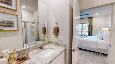 Bath - 609 Teal Cv, Brandon, MS 39047 photo 1 of 3