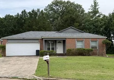 1908 Twin Pine Dr, Pearl, MS 39208