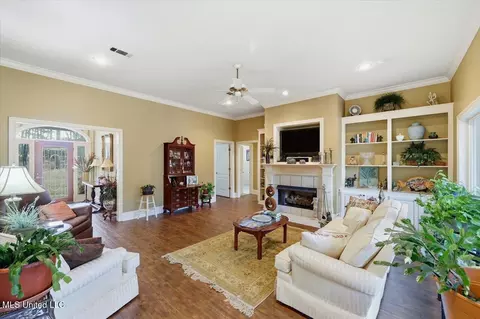 Living - 1407 Monterey Rd, Florence, MS 39073 photo 2 of 2
