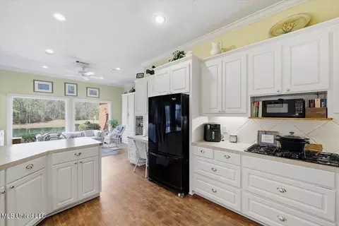 Kitchen - 1407 Monterey Rd, Florence, MS 39073 photo 3 of 4