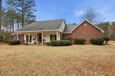 Exterior - 1407 Monterey Rd, Florence, MS 39073 photo 2 of 15