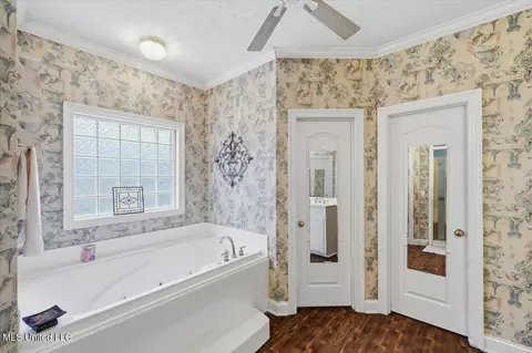 Bath - 1407 Monterey Rd, Florence, MS 39073 photo 3 of 4