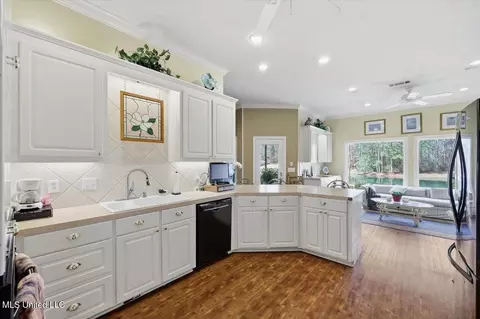 Kitchen - 1407 Monterey Rd, Florence, MS 39073 photo 4 of 4