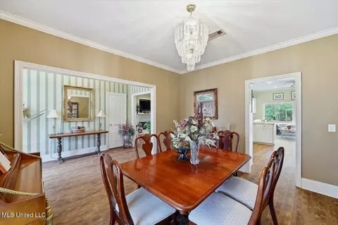 Dining - 1407 Monterey Rd, Florence, MS 39073 photo 1 of 2