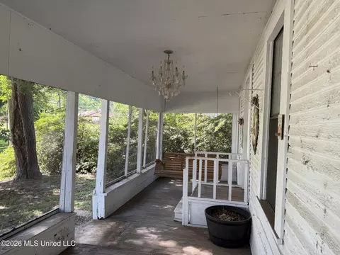 Exterior - 131 N Fourth St, Wiggins, MS 39577 photo 5 of 7