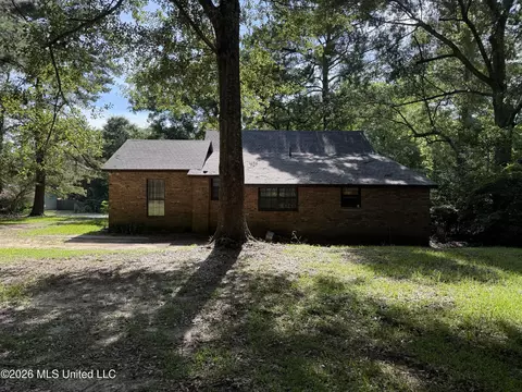 Exterior - 131 N Fourth St, Wiggins, MS 39577 photo 7 of 7