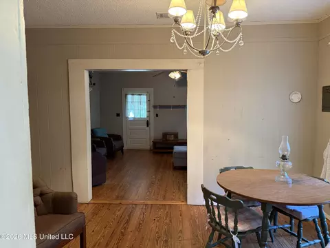 Dining - 131 N Fourth St, Wiggins, MS 39577 photo 1 of 1