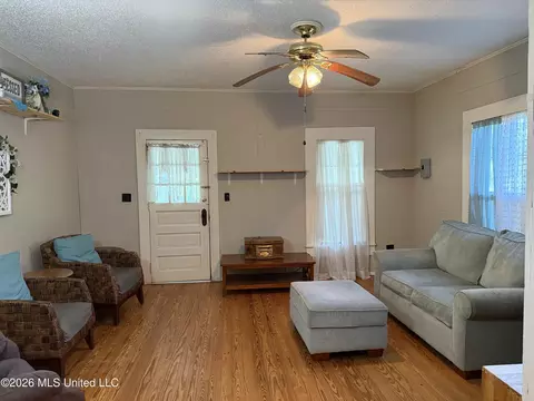 Living - 131 N Fourth St, Wiggins, MS 39577 photo 1 of 2