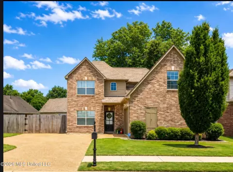 7270 Lauren Ln, Olive Branch, MS 38654