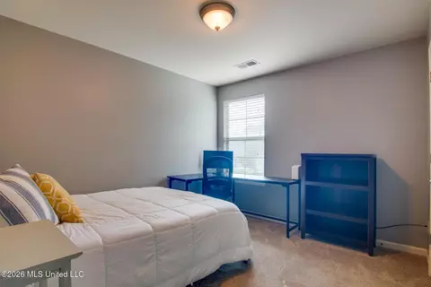 Bedroom - 7270 Lauren Ln, Olive Branch, MS 38654 photo 2 of 3