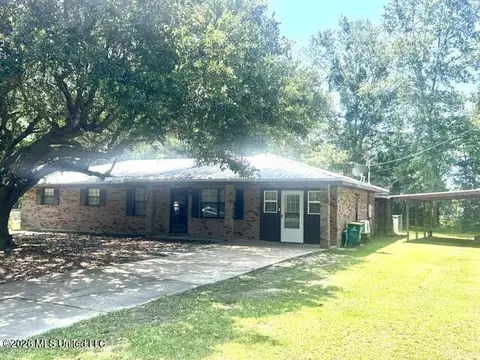 12202 Tiffany Ln, Biloxi, MS 39532