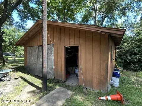 Other - 909 Pershing St, Mccomb, MS 39648 photo 4 of 10