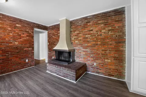 Living - 5801 Orchardview Dr, Jackson, MS 39211 photo 3 of 3