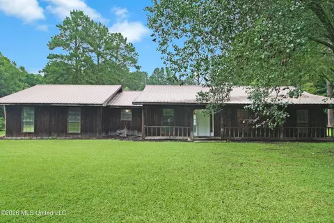 2623 Pleasant Valley Rd, Meadville, MS 39653