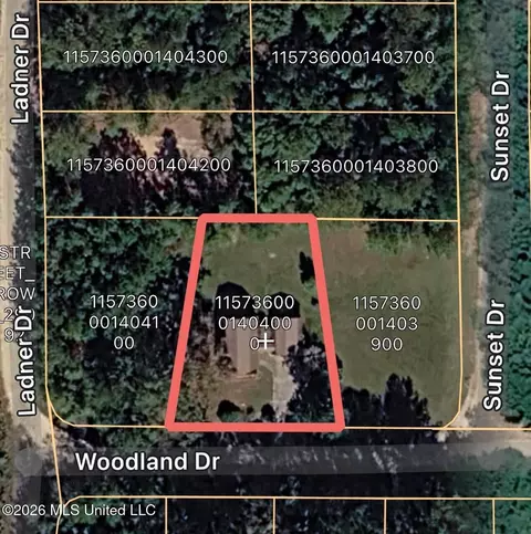 3 Woodland Dr, Lumberton, MS 39455