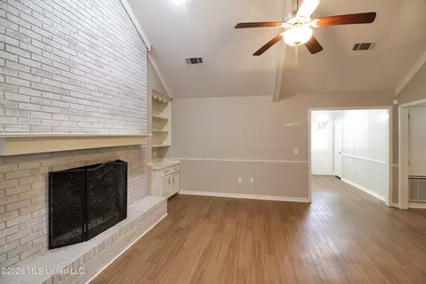 Living - 320 Helmsley Dr, Brandon, MS 39047 photo 4 of 4