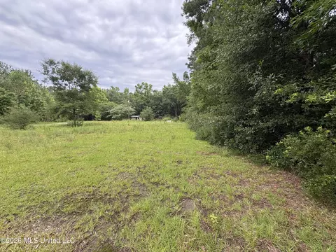 2517 Will Kibby Rd, Moss Point, MS 39562 photo 2