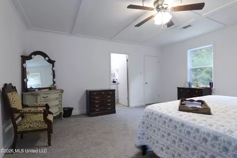 Bedroom - 5871 S Highway 305, Hernando, MS 38632 photo 1 of 5