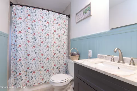 Bath - 5871 S Highway 305, Hernando, MS 38632 photo 3 of 3