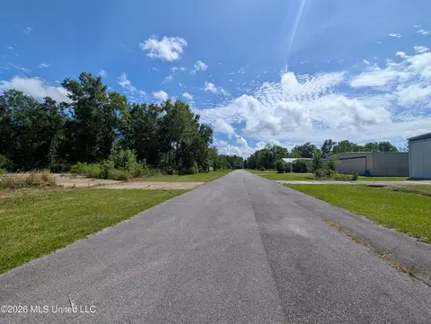 2332 Airport Dr, Diamondhead, MS 39525 photo 9