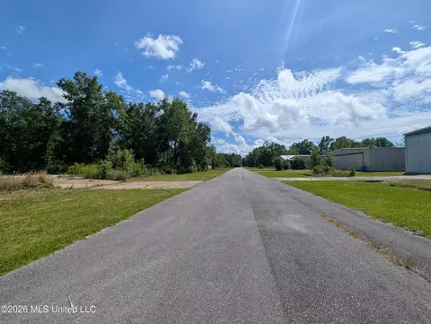 2332 Airport Dr, Diamondhead, MS 39525 photo 8