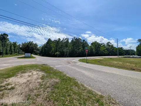 2332 Airport Dr, Diamondhead, MS 39525 photo 14