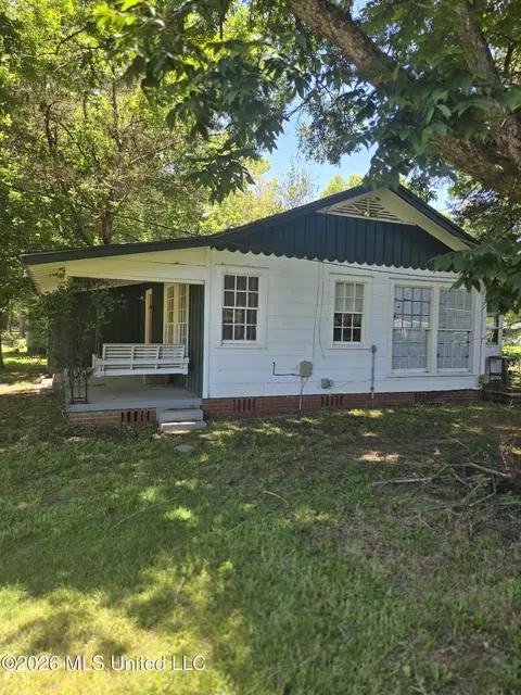 Exterior - 164 Saint Augustine Dr, Madison, MS 39110 photo 3 of 6