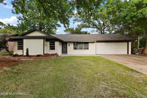 40 Woodbridge Rd, Brandon, MS 39042
