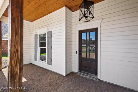 Exterior - 405 Mason Ct, Brandon, MS 39047 photo 4 of 10