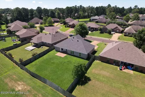 View/Area - 405 Mason Ct, Brandon, MS 39047 photo 3 of 5