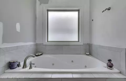 Bath - 403 Crossvine Pl, Madison, MS 39110 photo 4 of 7