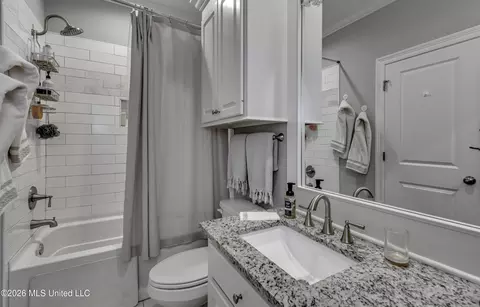 Bath - 403 Crossvine Pl, Madison, MS 39110 photo 6 of 7