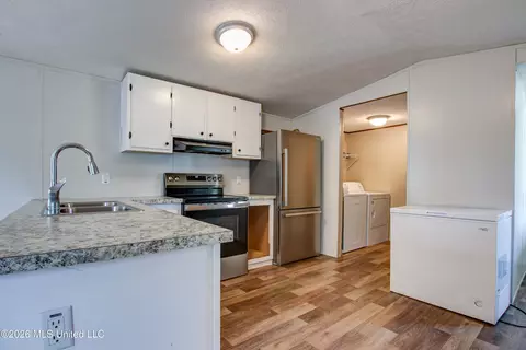 108 Ethans Trl, Lucedale, MS 39452 photo 7