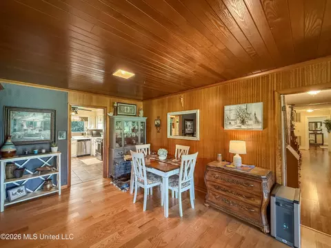 Dining - 4776 Terry Rd, Jackson, MS 39212 photo 1 of 1