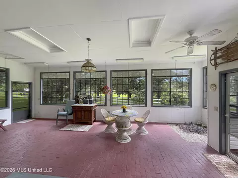 Exterior - 4776 Terry Rd, Jackson, MS 39212 photo 7 of 16