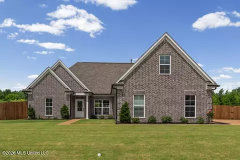 196 Cadet Dr, Senatobia, MS 38668